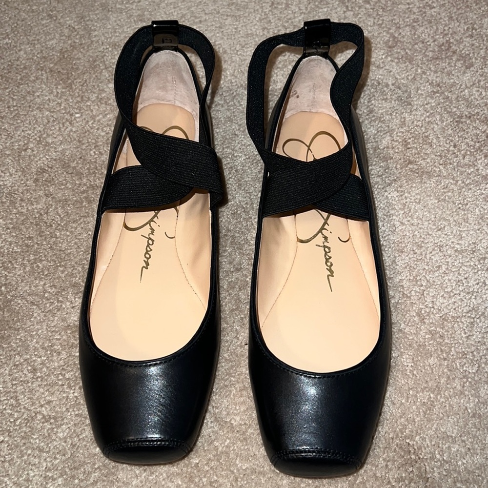 BNIB/never worn. Jessica Simpson Pointe ballet flats in black. Sz 7